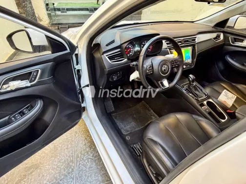 ام جى 5 2024 أبيض مستعملة للبيع - 2