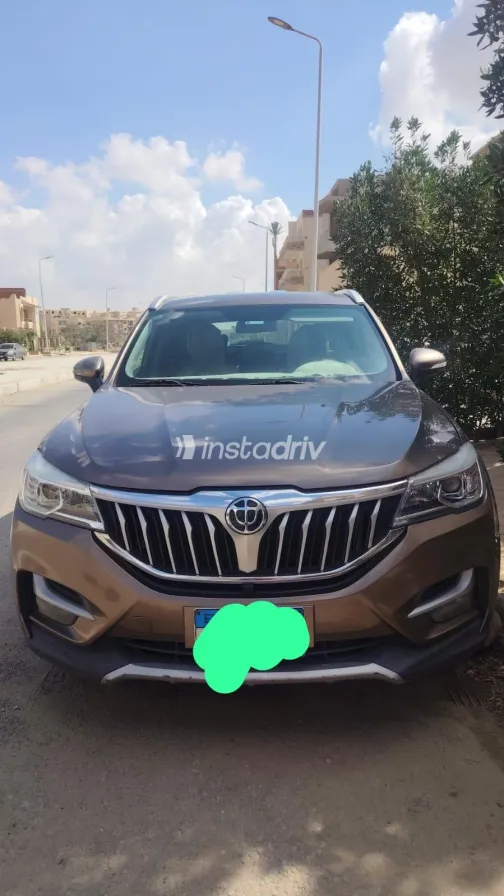 بريليانس V6 2019 أبيض مستعملة للبيع - 1