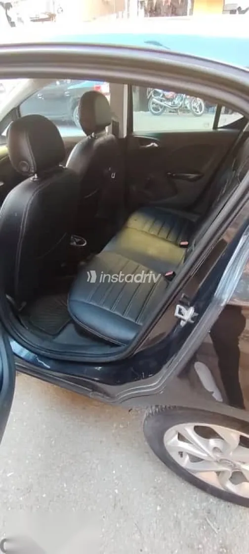 اوبل كورسا 2016 أسود مستعملة للبيع - 1