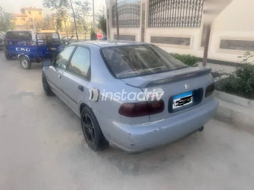 هوندا سيفك 1993 رمادي مستعملة للبيع - 4