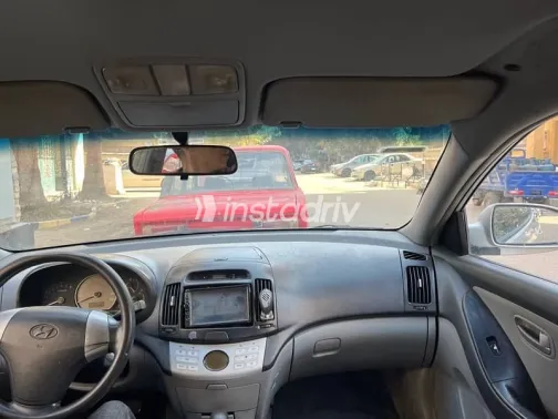 هيونداي إلنترا 2007 فضي مستعملة للبيع - 3