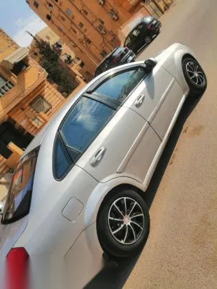 Chevrolet Optra 2011 Silver Used for Sale