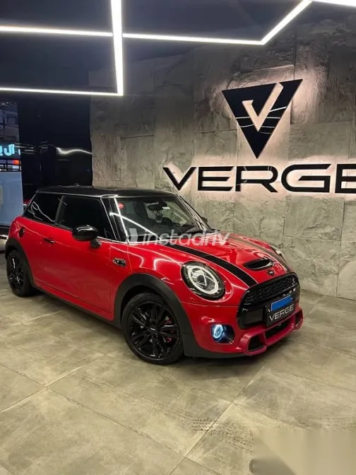 مينى كوبر 2021 أحمر مستعملة للبيع - 1