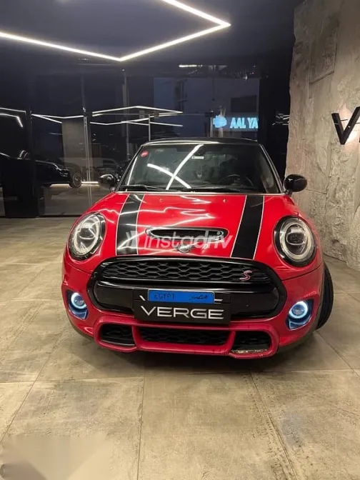 مينى كوبر 2021 أحمر مستعملة للبيع - 2