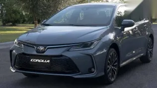 تويوتا كورولا 2023 رمادي مستعملة للبيع