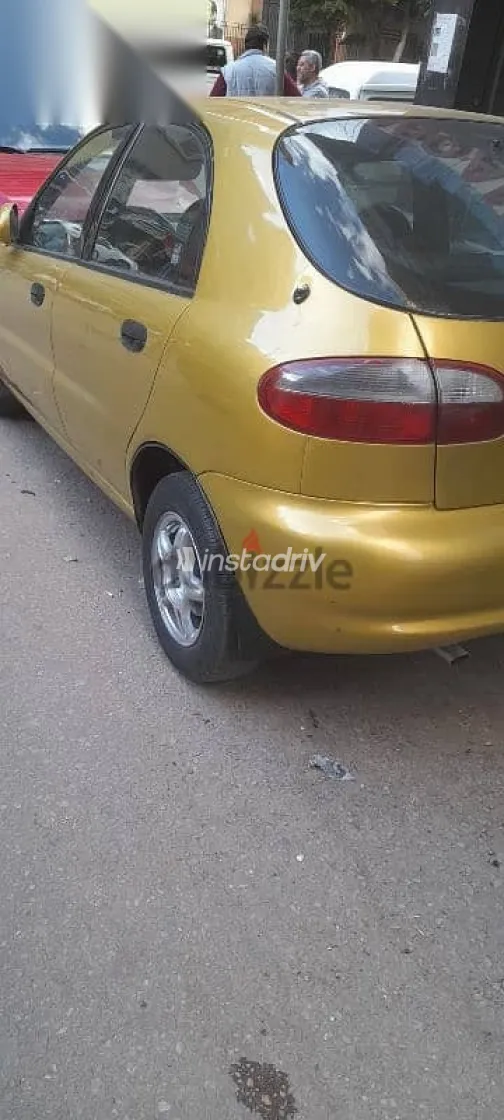 دايو جوليت 1999 ذهبي مستعملة للبيع - 1