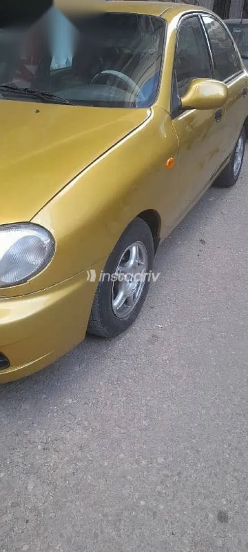 دايو جوليت 1999 ذهبي مستعملة للبيع - 2