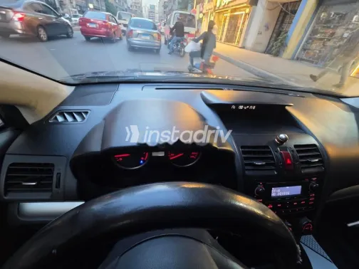 سوبارو امبريزا 2012 أسود مستعملة للبيع - 4