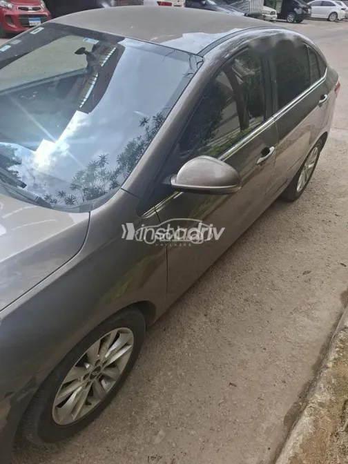 Chery Arrizo 5 2022 White Used for Sale - 5