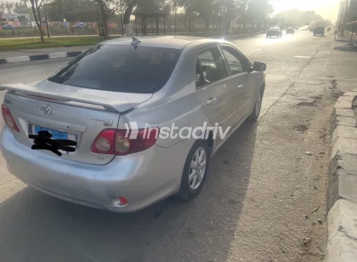 تويوتا كورولا 2008 أبيض مستعملة للبيع - 5