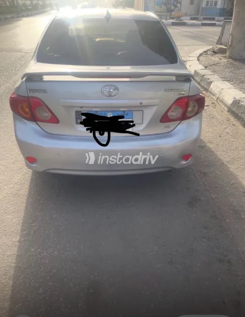 تويوتا كورولا 2008 أبيض مستعملة للبيع - 6