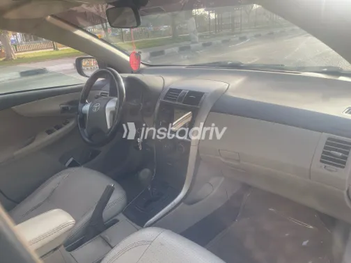 تويوتا كورولا 2008 أبيض مستعملة للبيع - 7