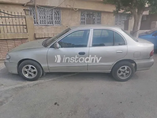 هيونداي اكسنت 2000 أبيض مستعملة للبيع - 6