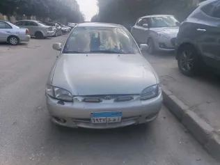 هيونداي اكسنت 2000 أبيض مستعملة للبيع