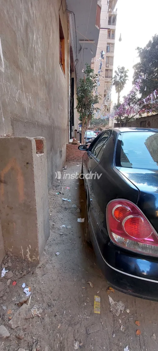 نيسان صنى 2013 أبيض مستعملة للبيع - 10