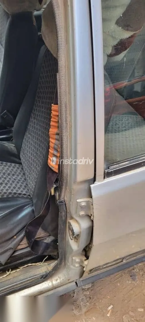 فيات دوجان 1992 فضي مستعملة للبيع - 4