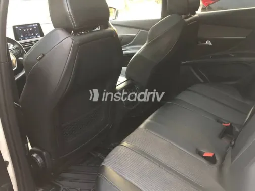 بيجو 3008 2019 أبيض مستعملة للبيع - 3