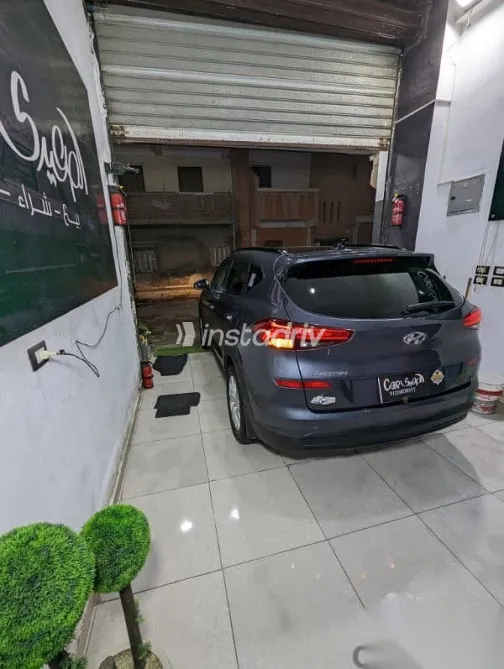 هيونداي توسان 2019 رمادي مستعملة للبيع - 7