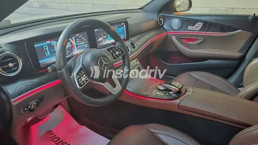 مرسيدس E 200 2020 أسود مستعملة للبيع - 4