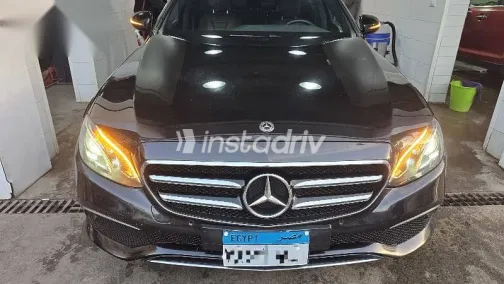 مرسيدس E 200 2020 أسود مستعملة للبيع - 7
