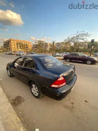 رينو سكالا 2010 أزرق غامق مستعملة للبيع