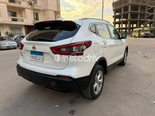 نيسان قشقاي 2020 أبيض مستعملة للبيع - 2
