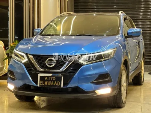 نيسان قشقاي 2018 أزرق غامق مستعملة للبيع - 1