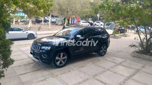 جيب جراند شيروكي 2014 أسود مستعملة للبيع - 4