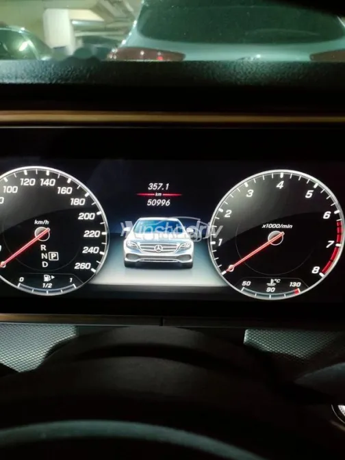 Mercedes E 180 2018 White Used for Sale - 4