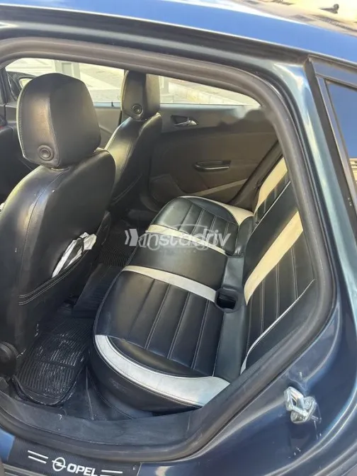 Opel Astra 2017 Petroleum Used for Sale - 5