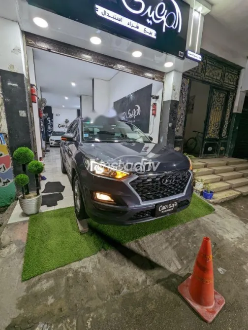 Hyundai Tucson GDI 2019 Gray Used for Sale - 3