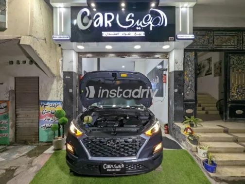 Hyundai Tucson GDI 2019 Gray Used for Sale - 4