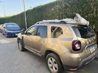 رينو داستر 2020 ذهبي مستعملة للبيع