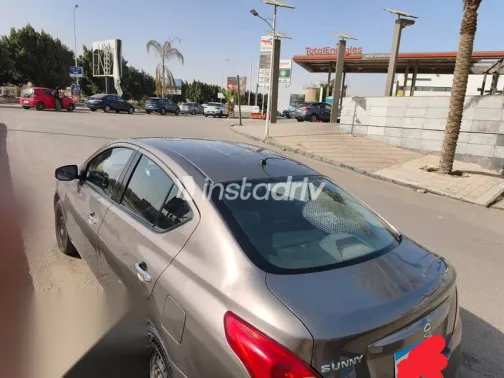 Nissan Sunny 2019 Silver Used for Sale - 3