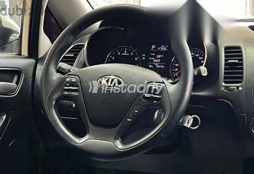 كيا كي 4 2017 أبيض مستعملة للبيع - 2