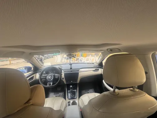 ام جى 5 2022 أبيض مستعملة للبيع - 5