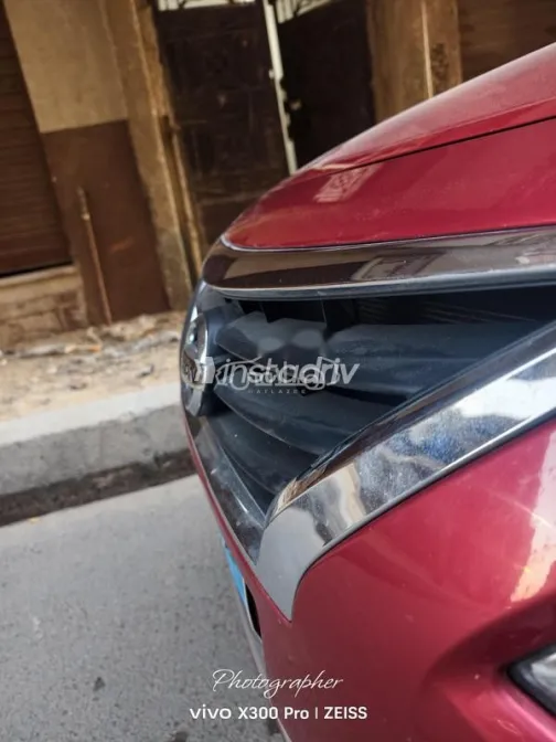 نيسان صنى 2024 أبيض مستعملة للبيع - 2