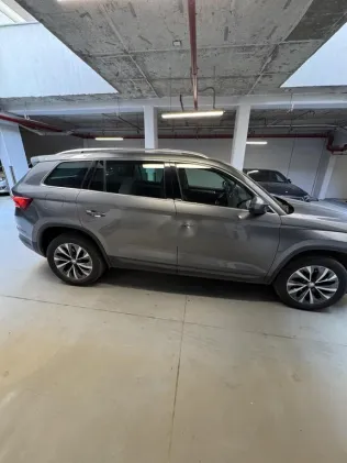 سكودا كودياك 2023 رمادي غامق مستعملة للبيع