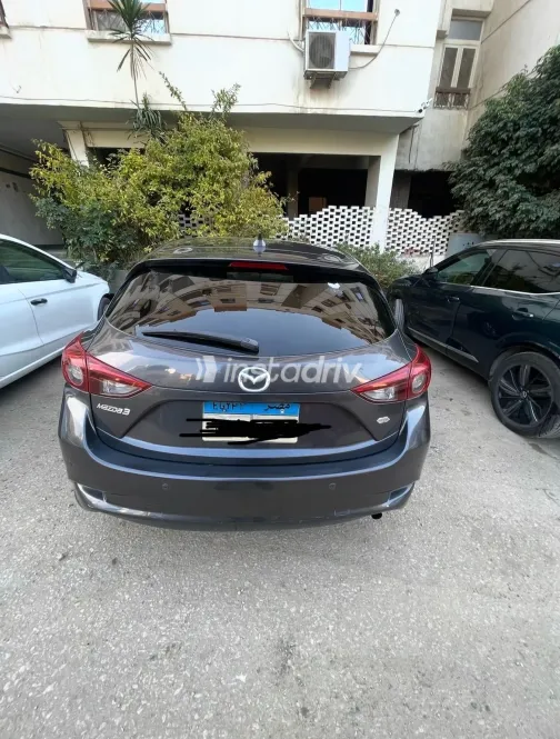 Mazda 3 2019 White Used for Sale - 4
