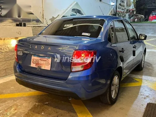 لادا جرانتا 2023 أزرق غامق مستعملة للبيع - 5