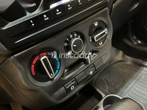 لادا جرانتا 2023 أزرق غامق مستعملة للبيع - 6