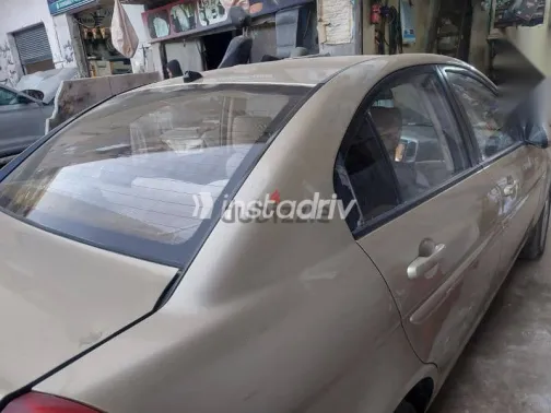 Hyundai Accent 2010 Gold Used for Sale - 4