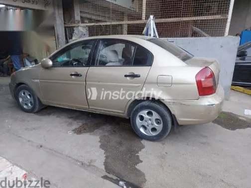 Hyundai Accent 2010 Gold Used for Sale - 5
