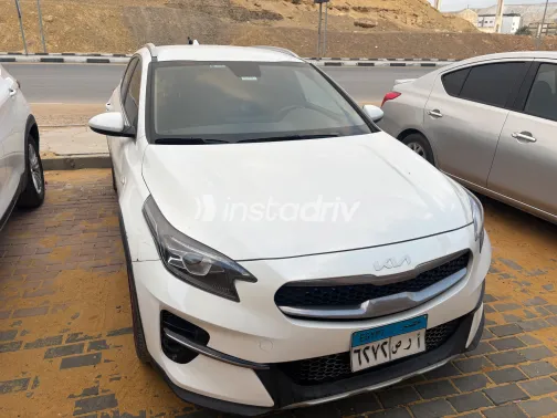 كيا اكسيد 2022 أبيض مستعملة للبيع - 1
