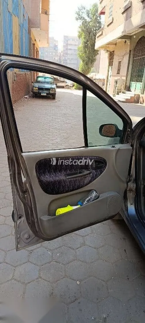 Renault Scenic 2002 Silver Used for Sale - 9