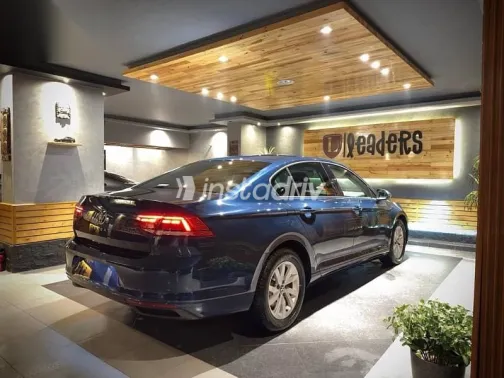 Volkswagen Passat 2022 Dark Blue Used for Sale - 4