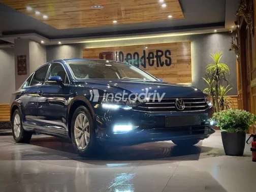 Volkswagen Passat 2022 Dark Blue Used for Sale - 6