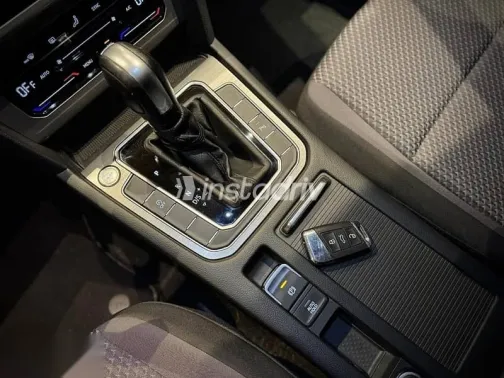 Volkswagen Passat 2022 Dark Blue Used for Sale - 7