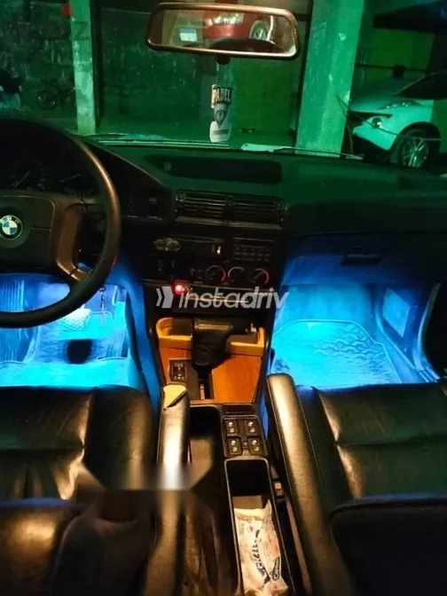 بي ام دبليو 520 1992 أسود مستعملة للبيع - 3