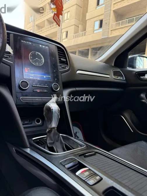 رينو ميجان 2020 أزرق غامق مستعملة للبيع - 6